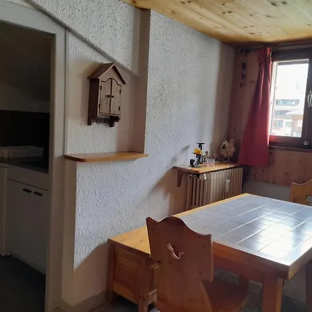 In The Center Of The Village Apartment *